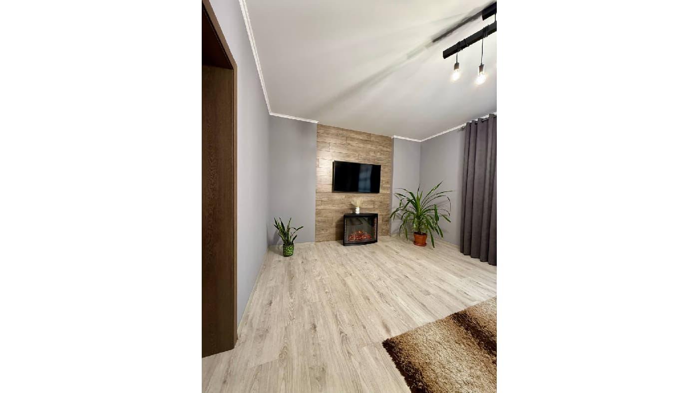 БЕЗ КОМІСІЇ! Капітальний будинок з ЄВРОРЕМОНТОМ